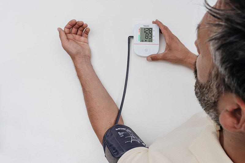 Beurer Sfigmomanometro BM 23 Bianco