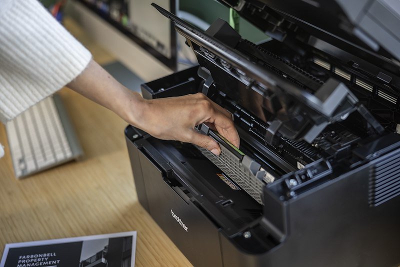 Brother stampante multifunzione 3-in-1 laser monocromatica DCPL1642WXL