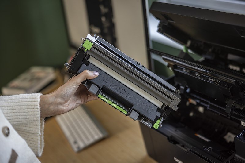 Brother stampante multifunzione 3-in-1 laser monocromatica DCPL1642WXL