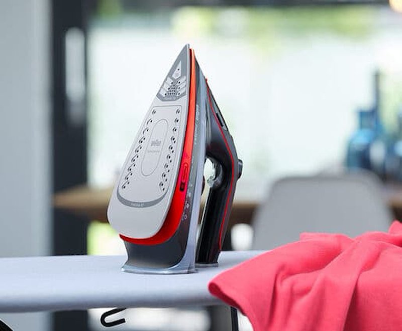 Braun Ferro da stiro a vapore FreeStyle 5 Si5057rd Rosso/Nero