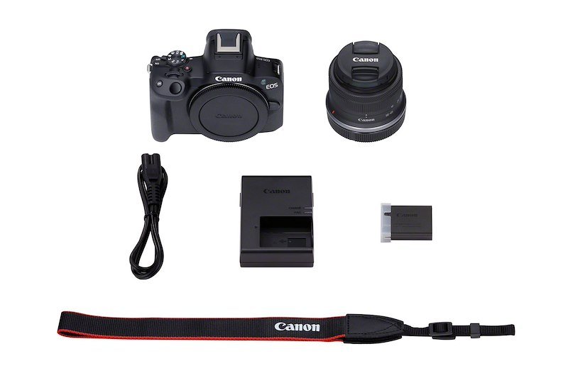 Canon Fotocamera EOS R50 + Obiettivo RF-S 18-45mm F4.5.-6.3 IS STM