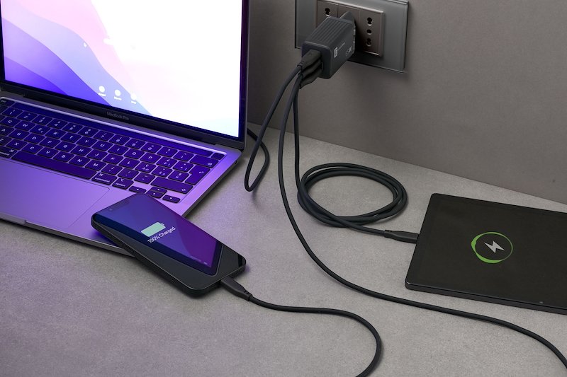 Cellularline CARICABATTERIE RETE GAN 3 PORTE 65W  Achusbgan3pd65wk