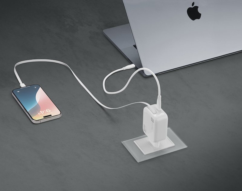 Cellularline Caricabatterie da rete Retractable Power 65W Achrollusbcgan65ww