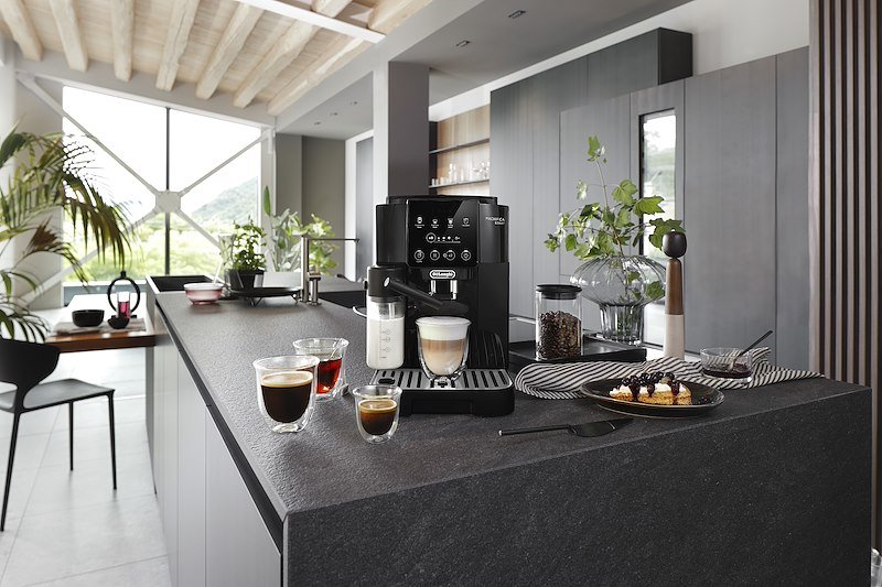 De Longhi macchina caffè automatica Magnifica Start Milk ECAM220.60.B Nero