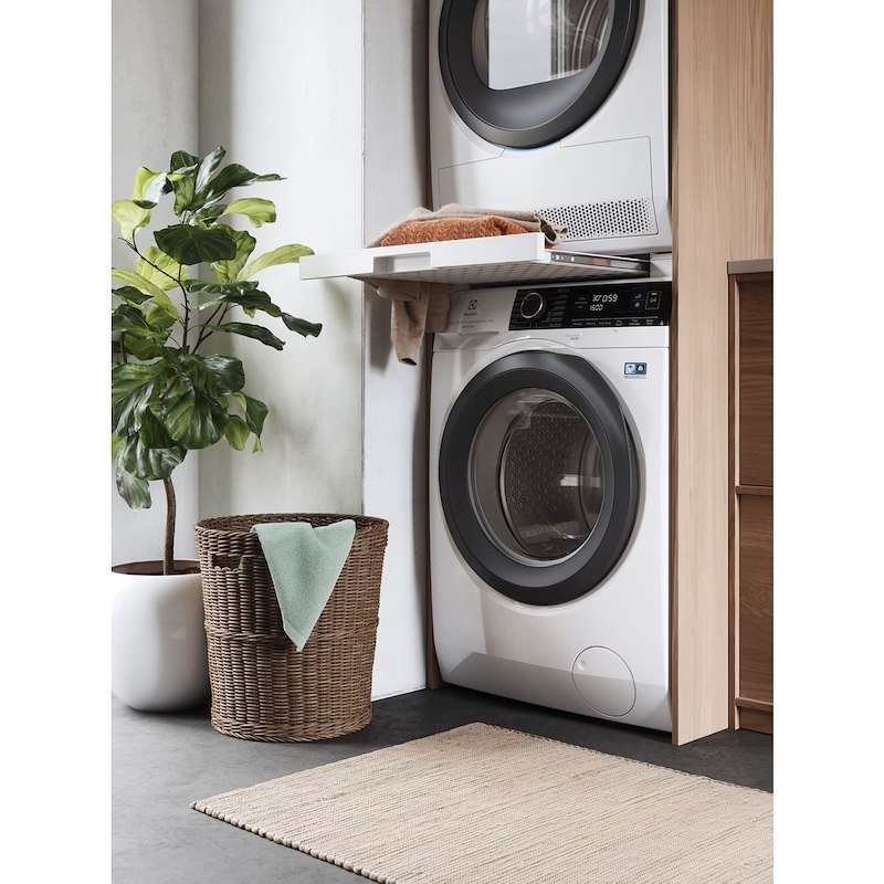 Electrolux Stacking kit con piano estraibile E1WYHSK2