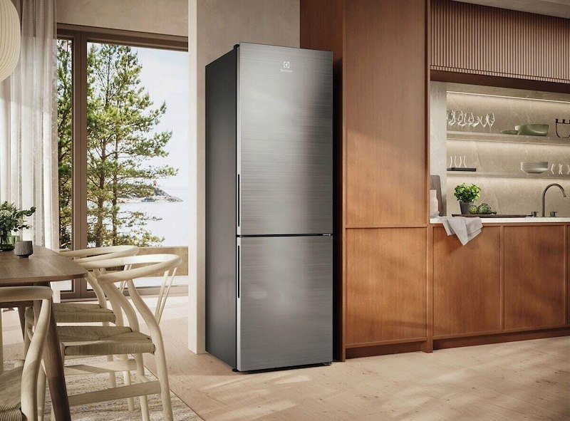 Electrolux Frigorifero combinato Lnt7mc32x Acciao inox