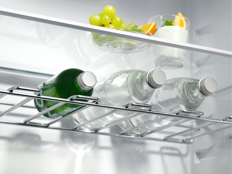 Electrolux Frigorifero combinato Enp7md19s