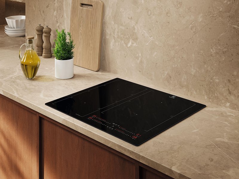 Electrolux Piano Elettrico Kis62453i Nero
