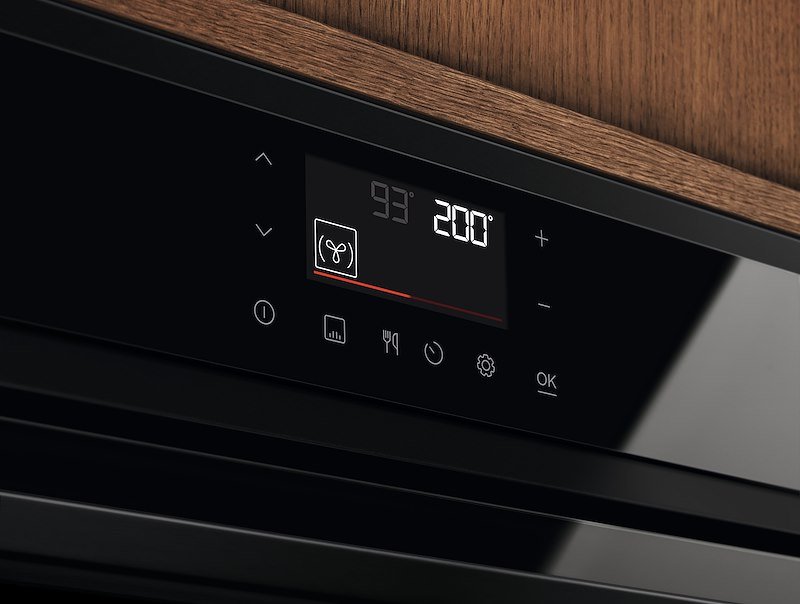 Electrolux Forno Elettrico multifunzionale Eof7h00h SurroundCook® Serie 500 Nero