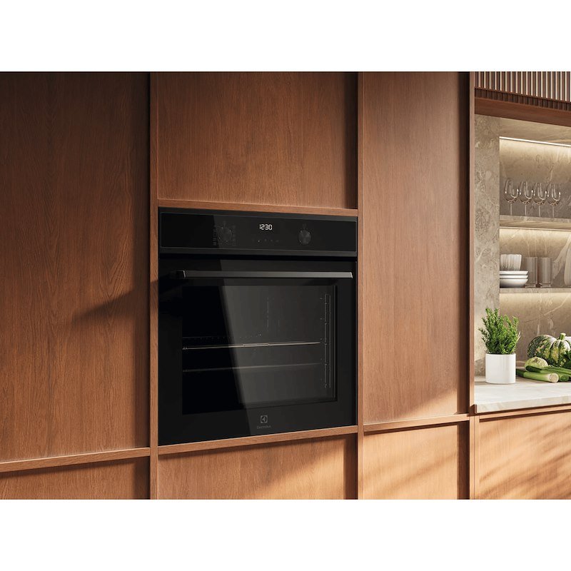 Electrolux Forno Elettrico multifunzionale Eof6p46w SurroundCook® Serie 500 Nero