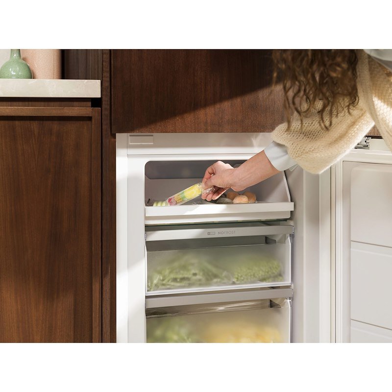 Electrolux Frigorifero Combinato incasso Lna6le18s