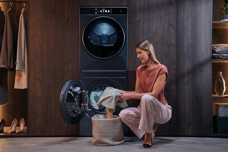 Haier Colonna Lavatrice e Asciugatrice 10/8 KG Laundry Center CLC108GNU1 Antracite