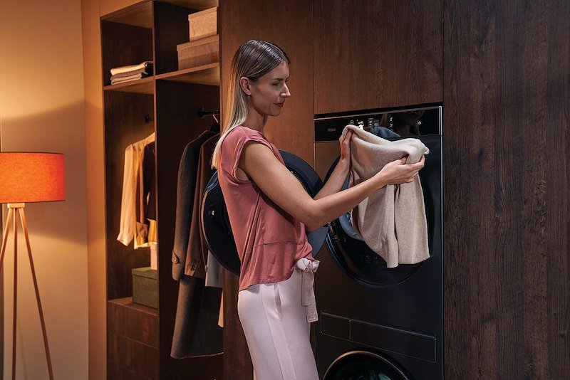 Haier Colonna Lavatrice e Asciugatrice 10/8 KG Laundry Center CLC108GNU1 Antracite