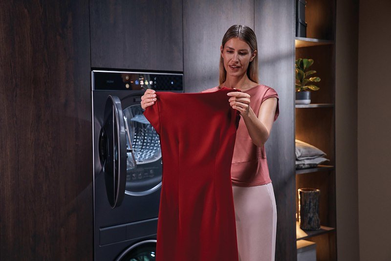 Haier Colonna Lavatrice e Asciugatrice 10/8 KG Laundry Center CLC108GNU1 Antracite