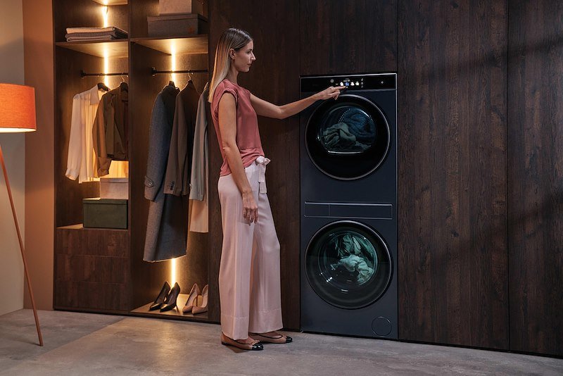 Haier Colonna Lavatrice e Asciugatrice 10/8 KG Laundry Center CLC108GNU1 Antracite