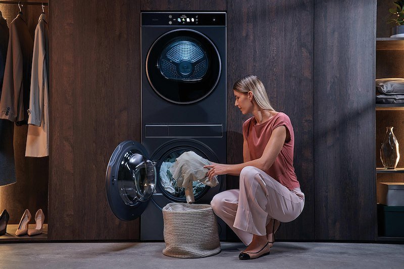 Haier Colonna Lavatrice e Asciugatrice 10/8 KG Laundry Center CLC108GNU1 Antracite