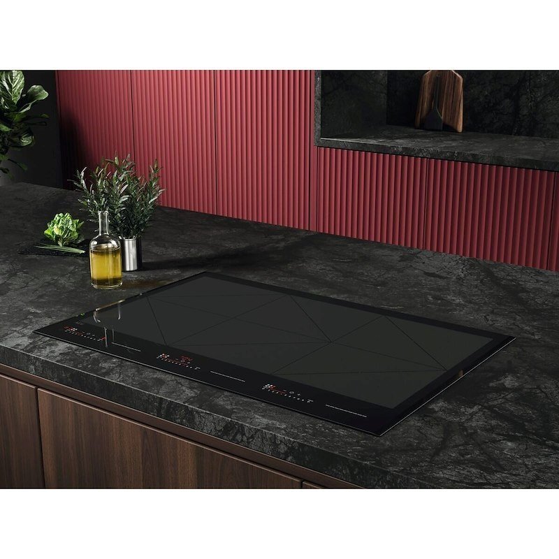 Aeg Piano cottura induzione TR84IT00FB Nero