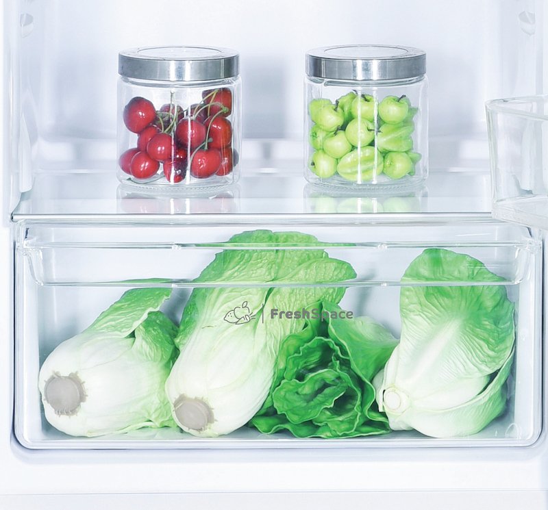 Indesit Frigorifero 2 Porte IN D 2040 E 205 l Bianco