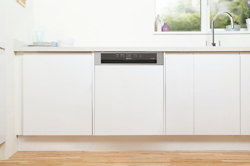 Indesit Lavastoviglie incasso I3b L634 B