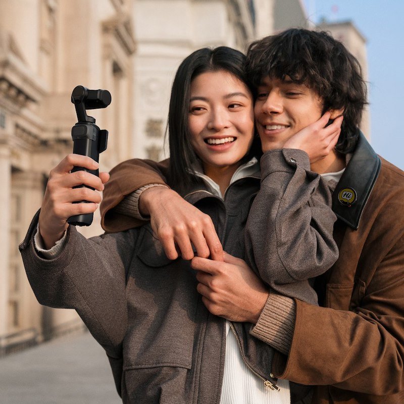 Insta360 Luna Creator Bundle Black