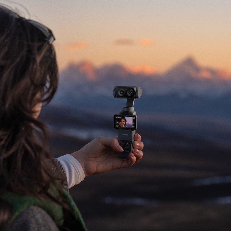 Insta360 Luna Creator Bundle Black