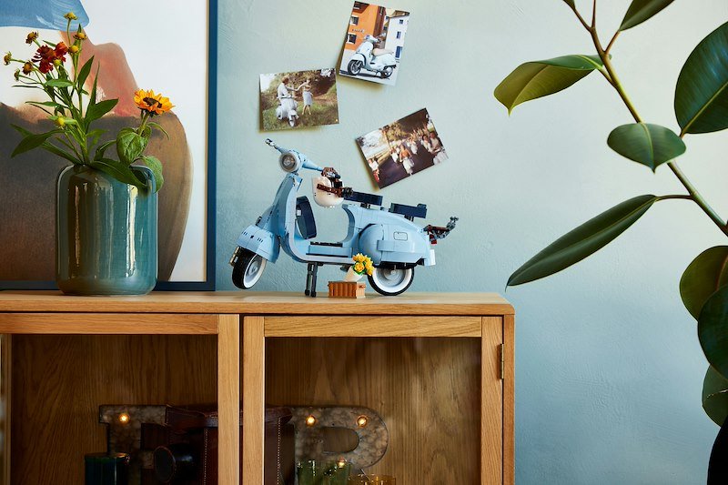 Lego Vespa 125 10298