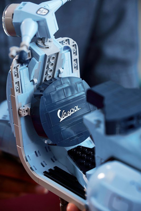 Lego Vespa 125 10298