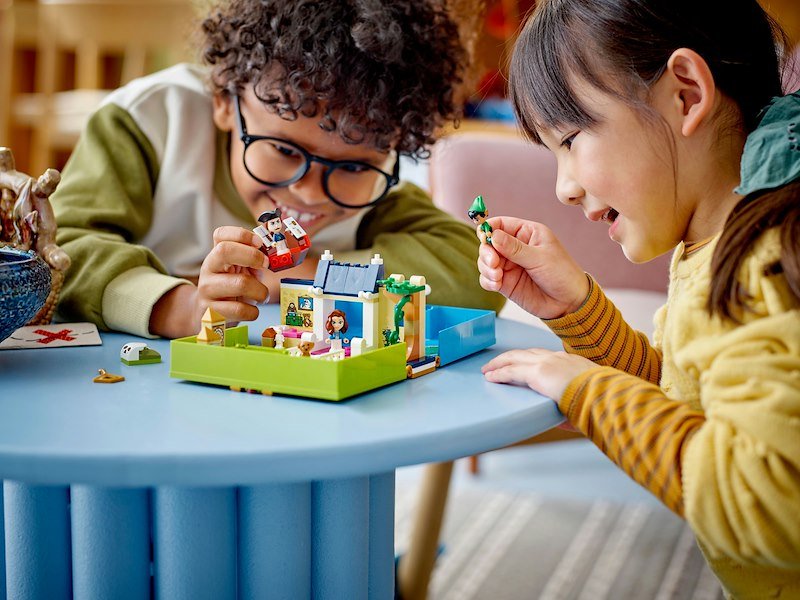 Lego® Disney L’avventura nel libro delle fiabe di Peter Pan e Wendy 43220