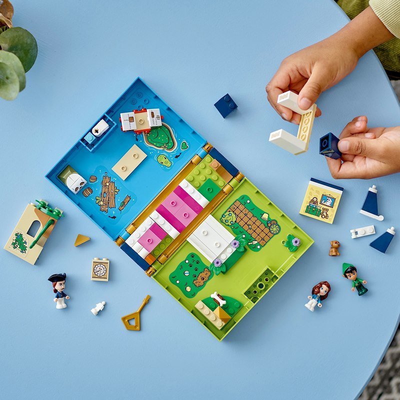 Lego® Disney L’avventura nel libro delle fiabe di Peter Pan e Wendy 43220