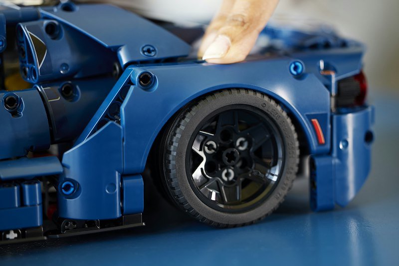Lego Technic Ford GT 2022 - 42154