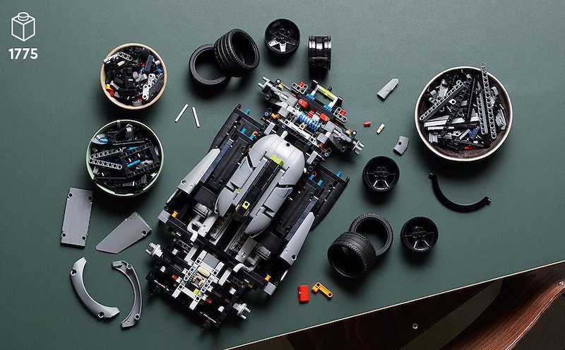 Lego Technic PEUGEOT 9X8 24H Le Mans Hybrid Hypercar 42156