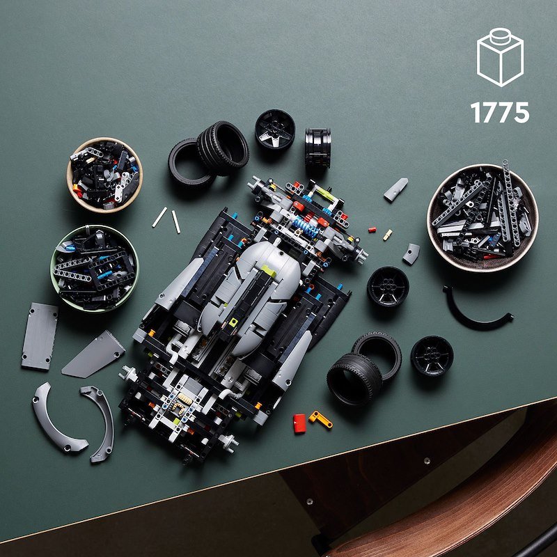 Lego Technic PEUGEOT 9X8 24H Le Mans Hybrid Hypercar 42156
