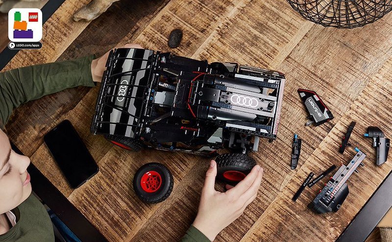 Lego® Audi RS Q e-tron - 42160