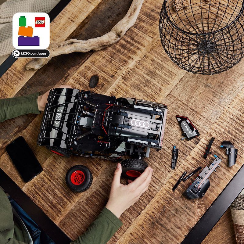 Lego® Audi RS Q e-tron - 42160
