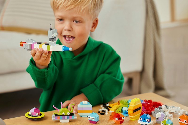 Lego® 11037- Pianeti dello spazio creativi