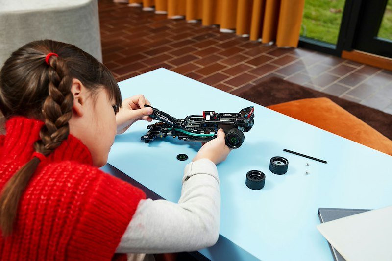 Lego® MERCEDES-AMG F1 W14 E PERFORMANCE  42165