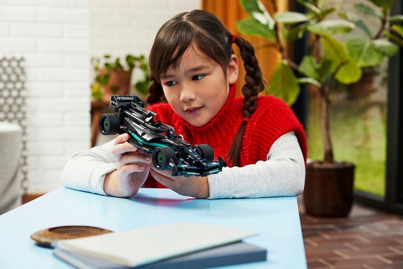 Lego® MERCEDES-AMG F1 W14 E PERFORMANCE  42165