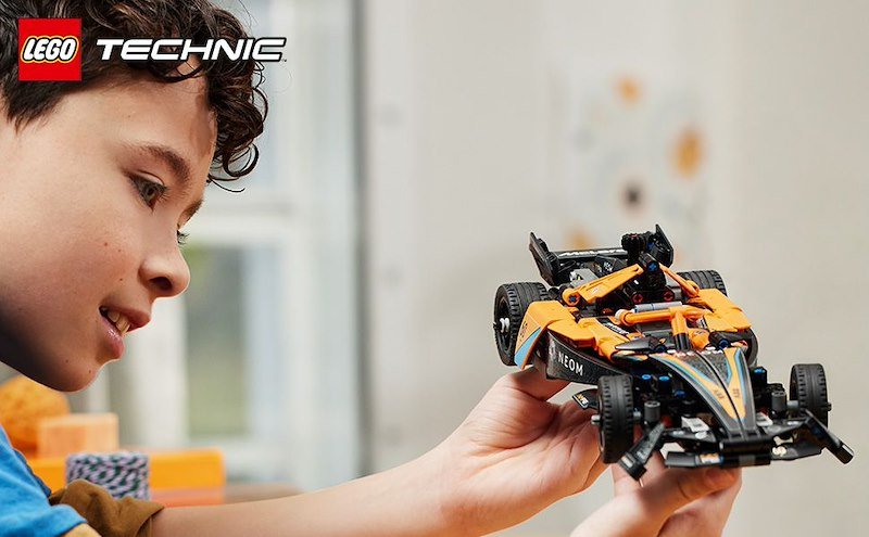 Lego Technic NEOM McLaren Formula E Race Car 42169