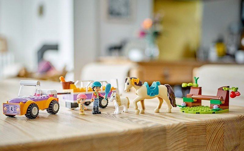 Lego® Friends Rimorchio con cavallo e pony 42634