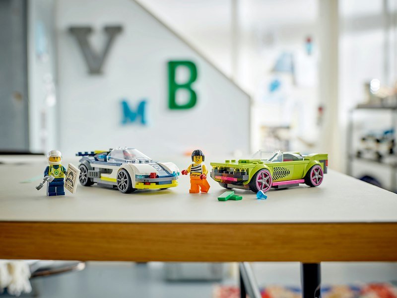 Lego® City Inseguimento sulla macchina da corsa 60415