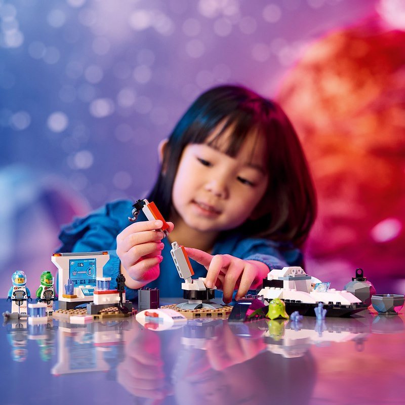 Lego® City Navetta spaziale e scoperta di asteroidi 60429