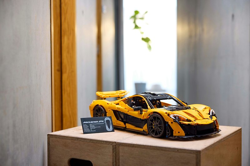 Lego Technic McLaren P1 - 42172