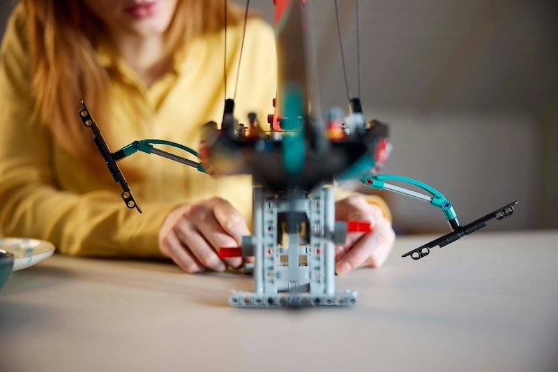 Lego® YACHT EMIRATES TEAM NEW ZEALAND AC 75 - 42174