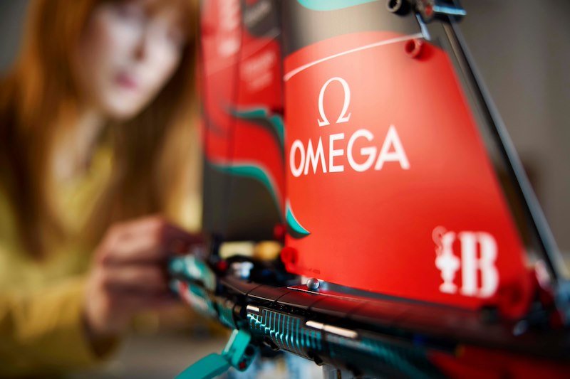 Lego® YACHT EMIRATES TEAM NEW ZEALAND AC 75 - 42174