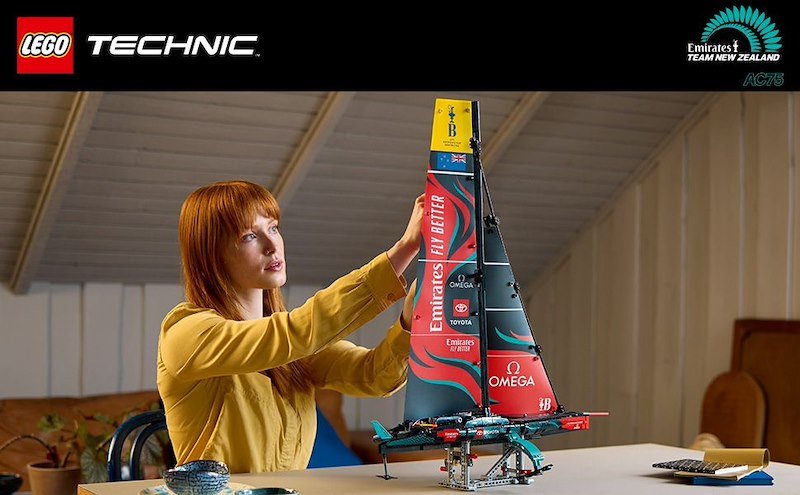 Lego® YACHT EMIRATES TEAM NEW ZEALAND AC 75 - 42174