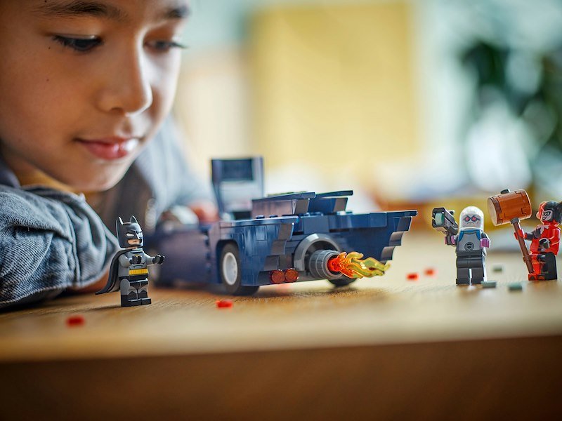 Lego® Batman: Batmobile™ Classic TV Series 76328