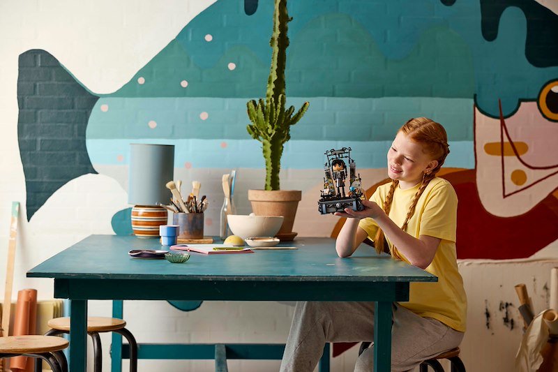 Lego Personaggio di Mercoledì Addams 76780