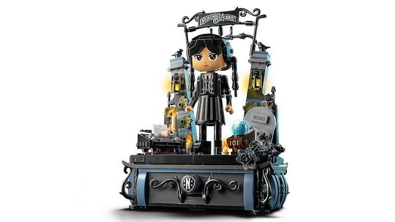 Lego Personaggio di Mercoledì Addams 76780