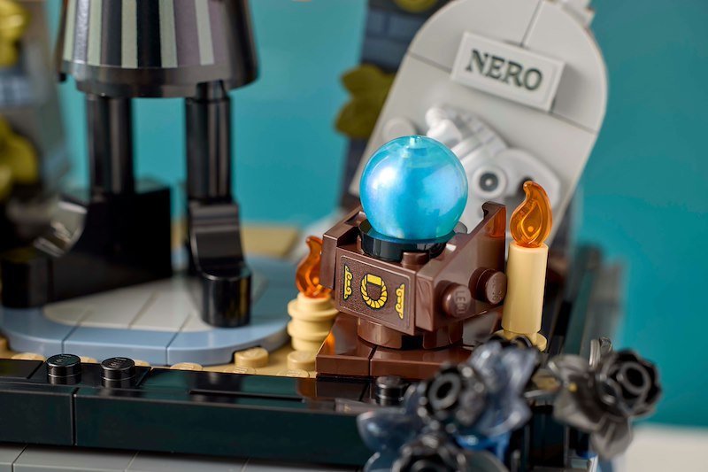 Lego Personaggio di Mercoledì Addams 76780