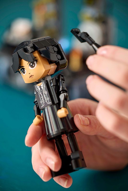 Lego Personaggio di Mercoledì Addams 76780